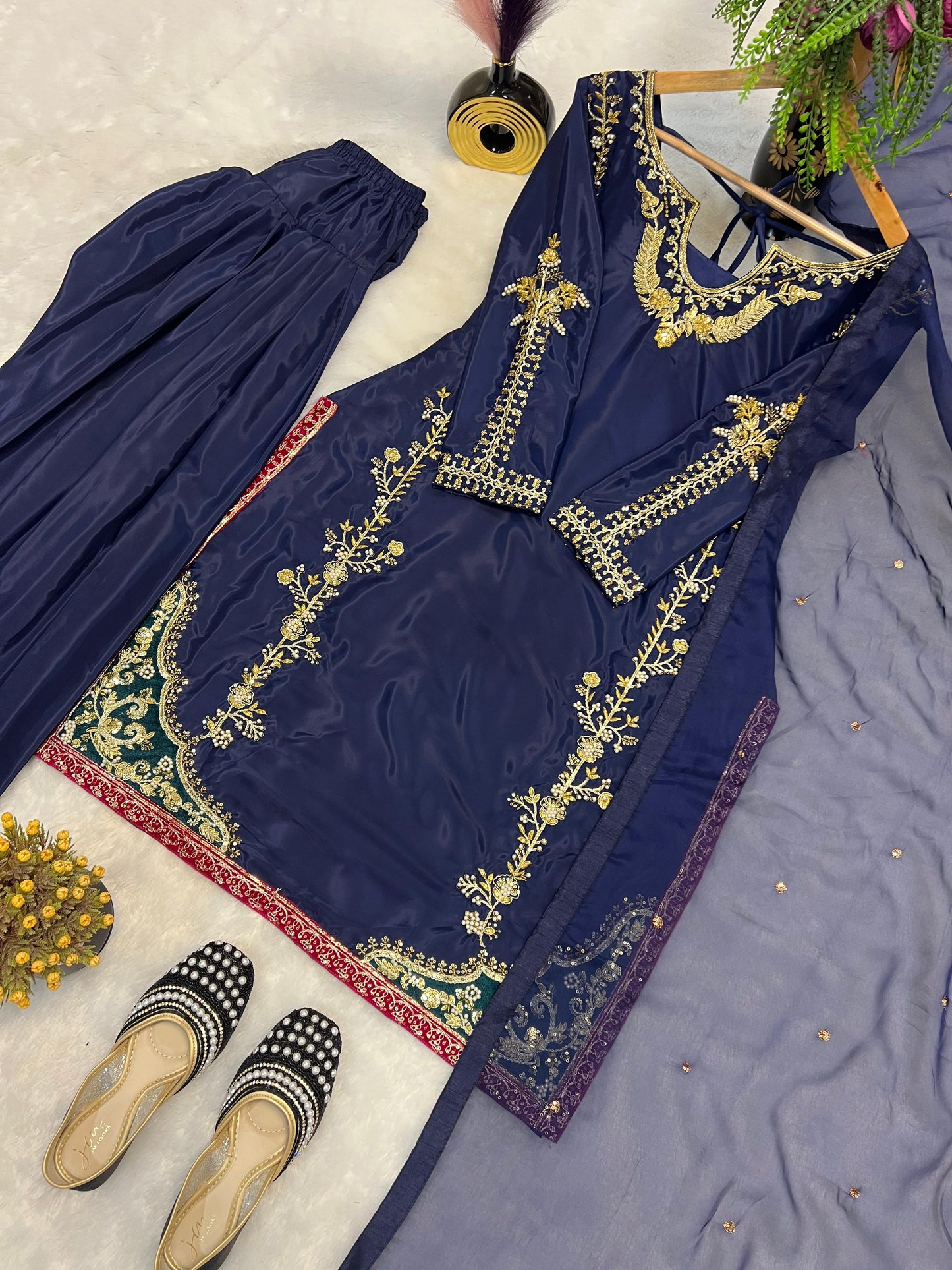 Đěsigner Party Wear Look top with farshi salwar