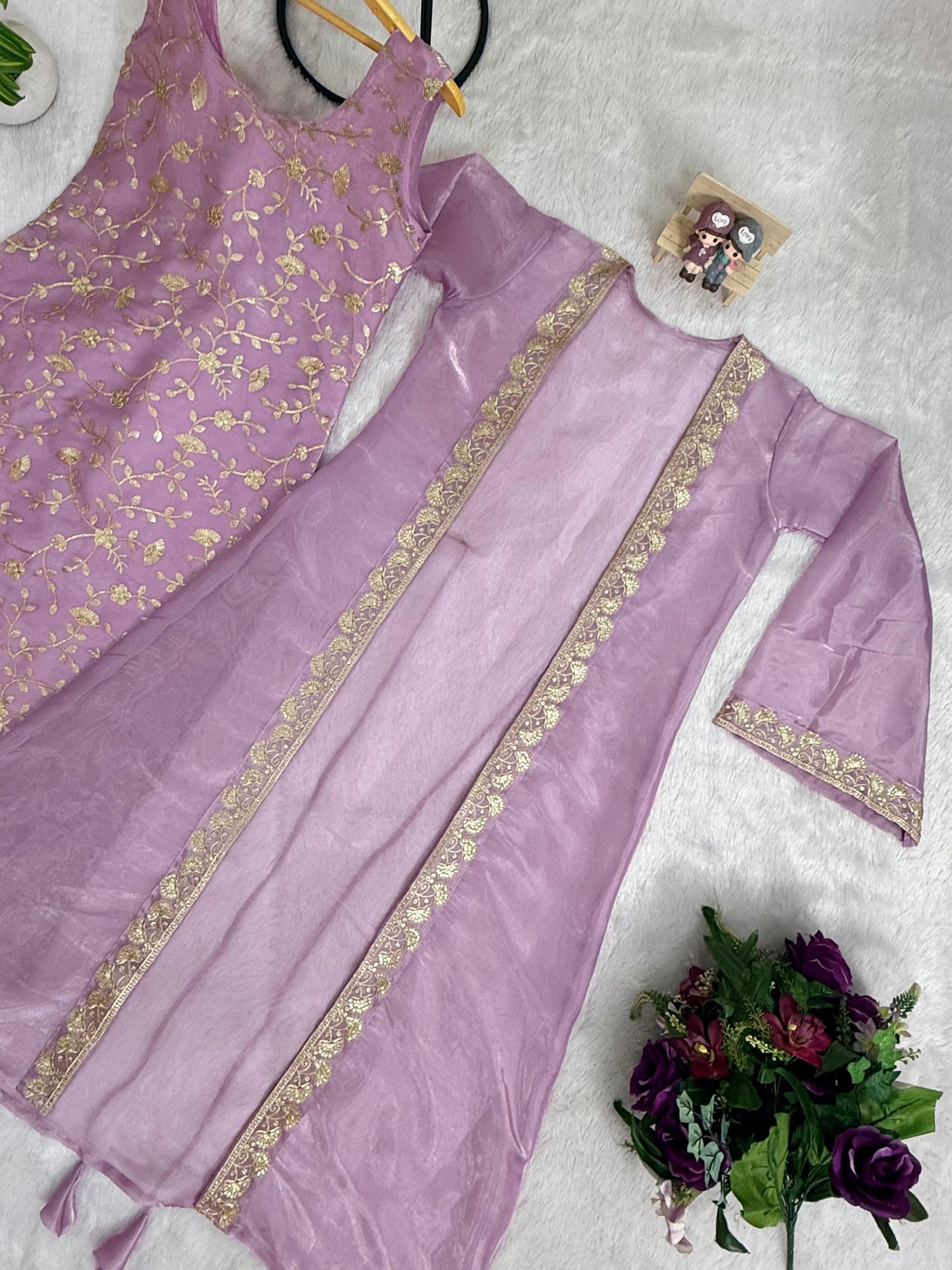 IN OUR COLLECTION THIS STUNNING JIMY SILK FABRIC ✨KURTI, KOTI & PLAZZO IS COMING WITH👗 HEAVY EMBROIDERY WORK & ELEGANT STYLE