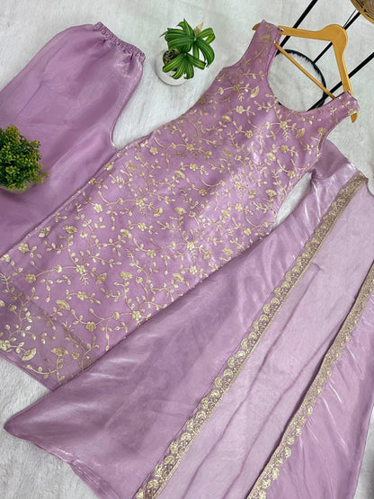 IN OUR COLLECTION THIS STUNNING JIMY SILK FABRIC ✨KURTI, KOTI & PLAZZO IS COMING WITH👗 HEAVY EMBROIDERY WORK & ELEGANT STYLE