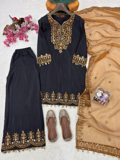 ENHANCE THE BEAUTY OF YOUR WARDROBE WITH THIS NEWLY LAUNCHED KURTI & PLAZZO SET