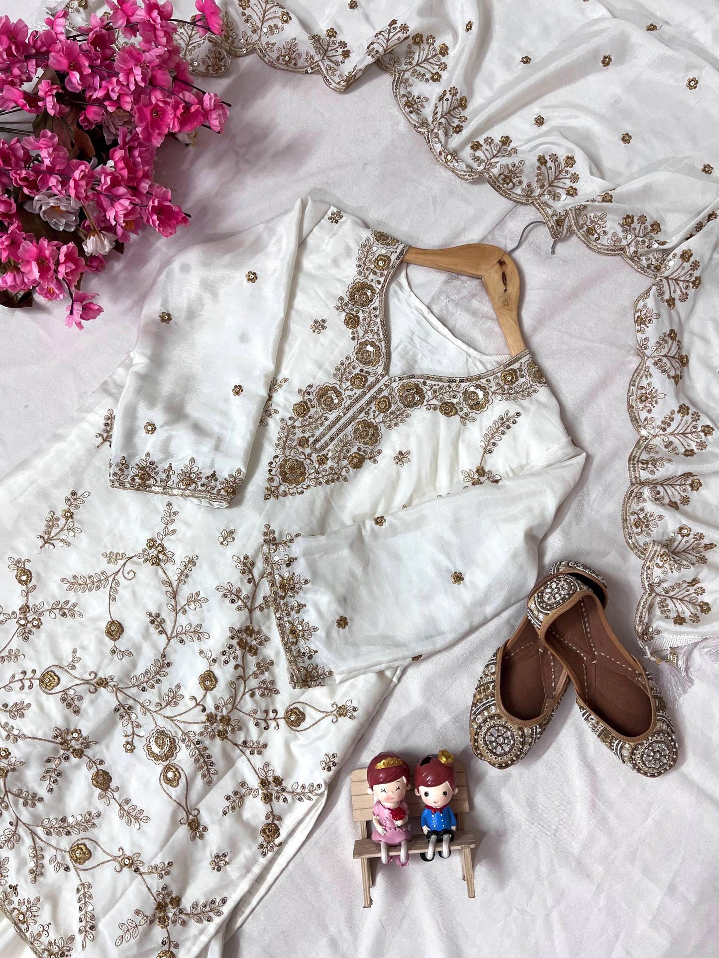 ENHANCE THE BEAUTY OF YOUR WARDROBE WITH THIS NEWLY LAUNCHED KURTI-SHARARA SET