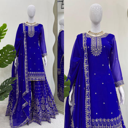Elegant Ethnic Wear ✨ 🎀 Crafted in Classy Tones with Premium Fabric & Detailing