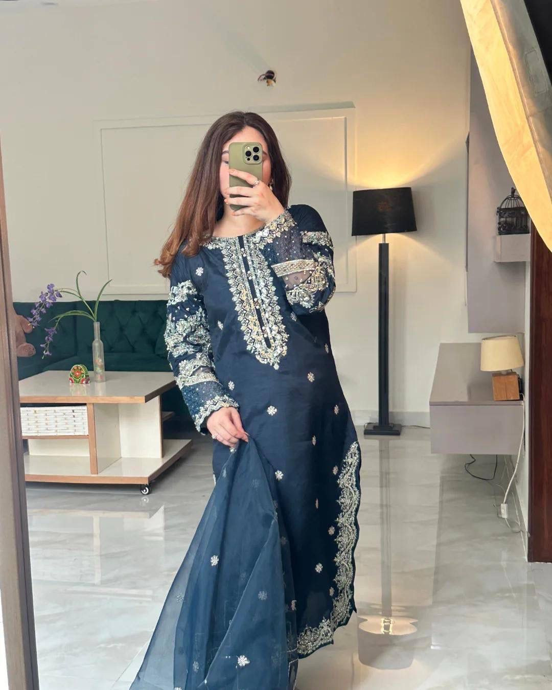 ENHANCE THE BEAUTY OF YOUR WARDROBE WITH THIS NEWLY LAUNCHED KURTI-PANT SET