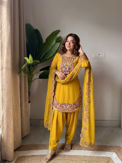 Women’s Ethnic Wear