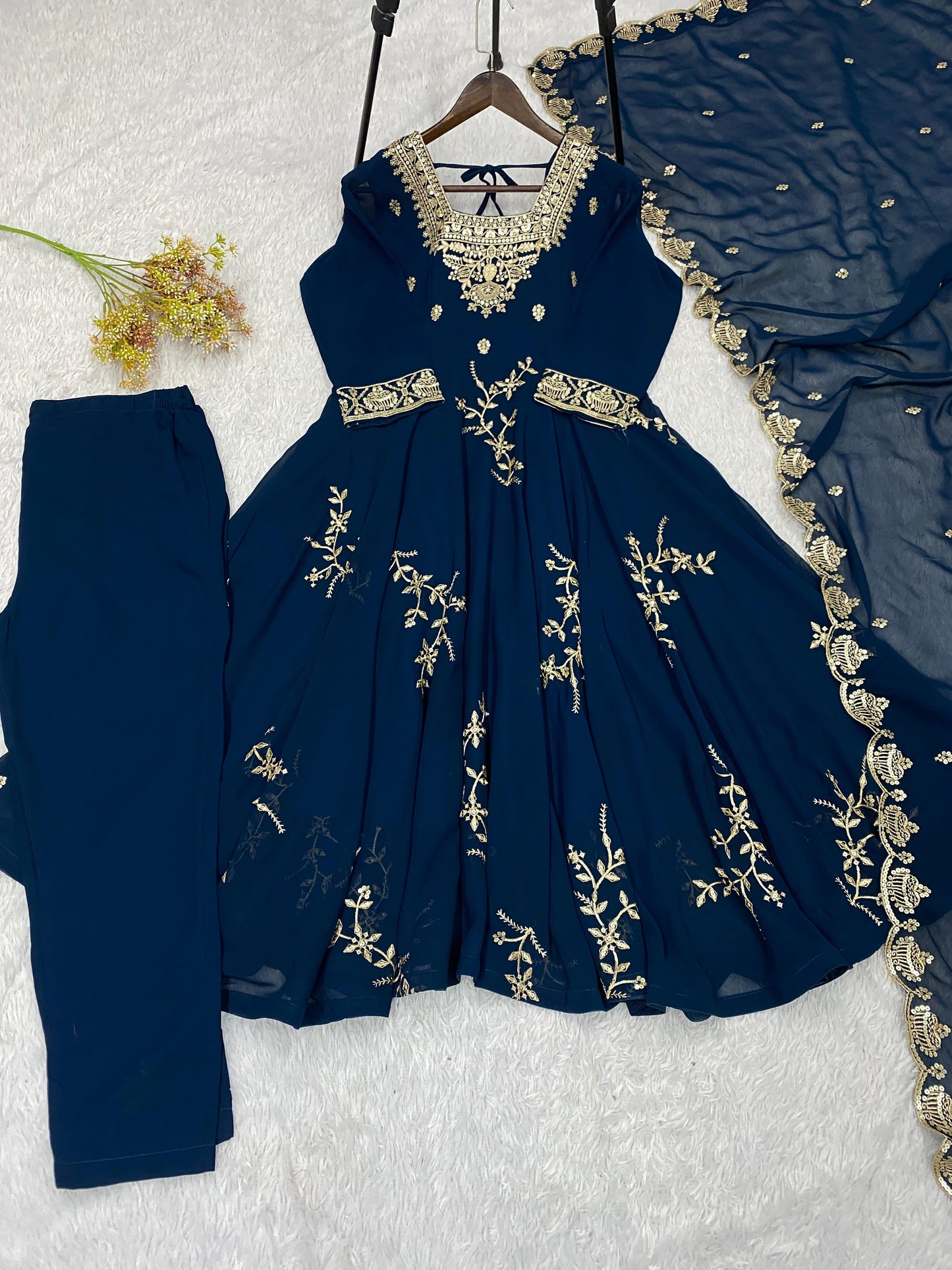 GOWN PANT PAIR