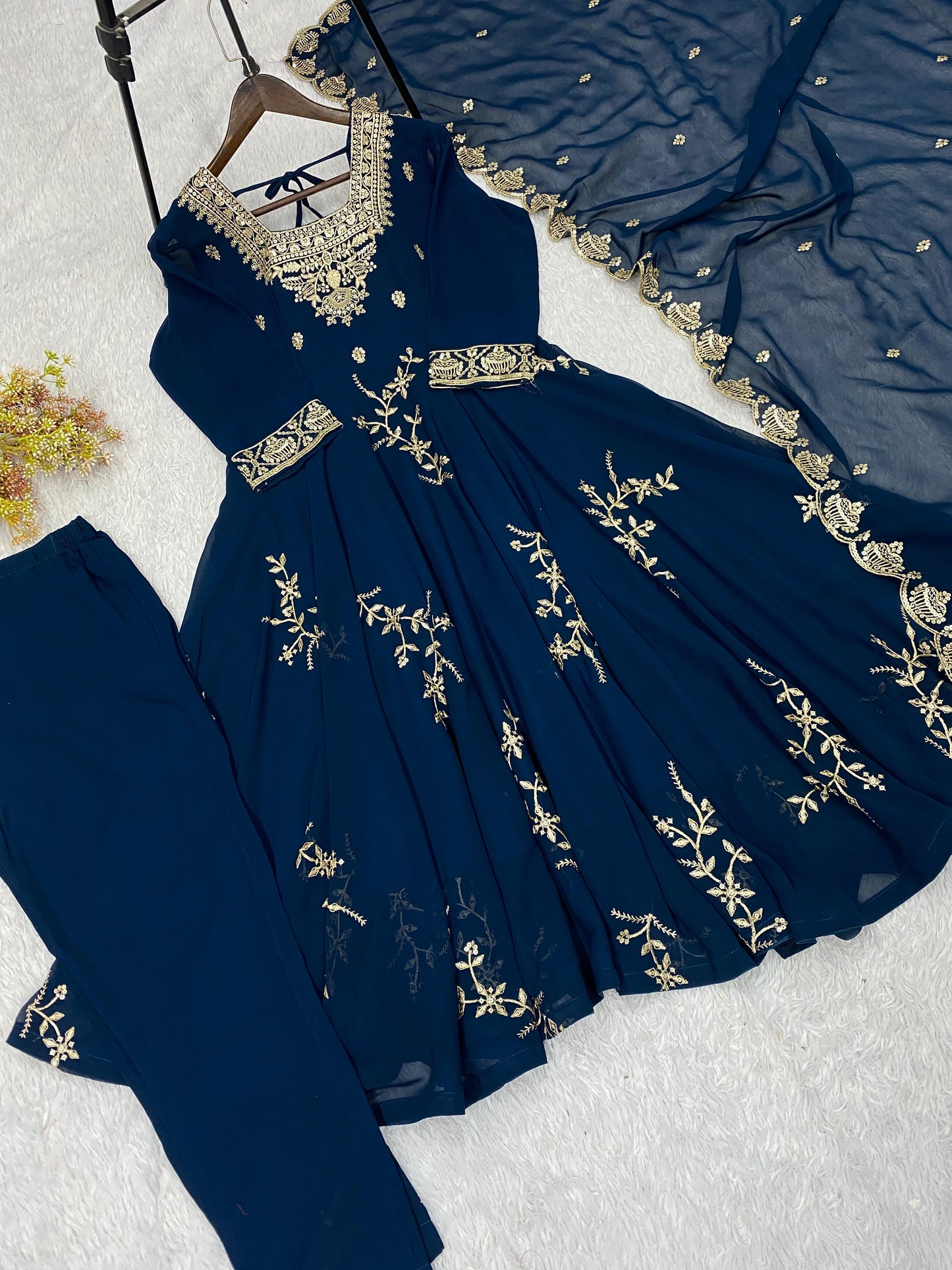 GOWN PANT PAIR