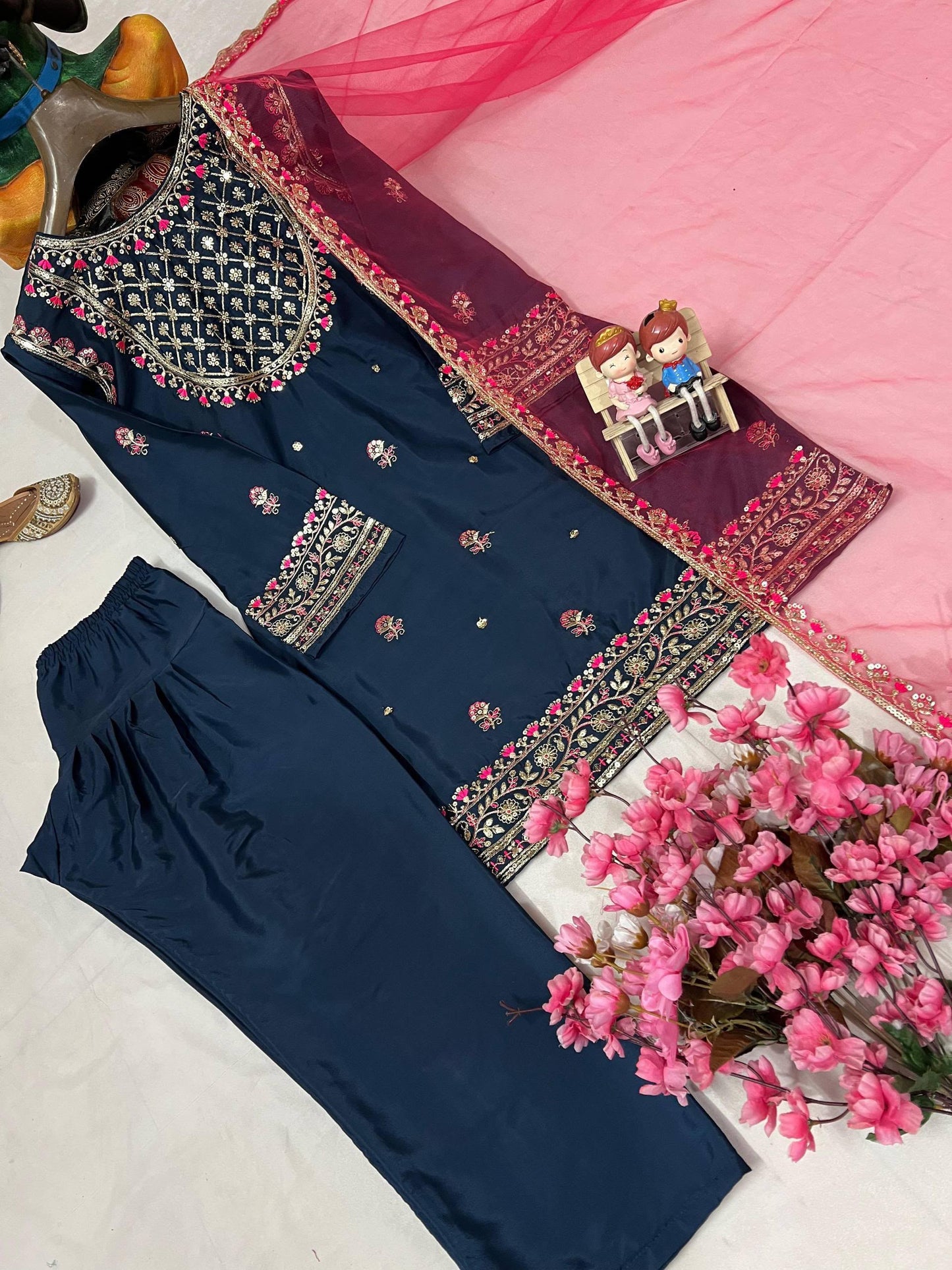 ENHANCE THE BEAUTY OF YOUR WARDROBE WITH THIS NEWLY LAUNCHED KURTI-FARSHI PLAZZO SET