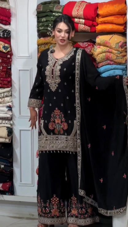 Đěsigner Party Wear Look Pur Heavy Star Georgette Top Plazzo & Dupatta Set