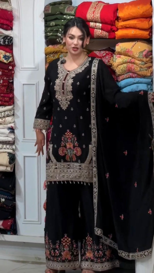 Đěsigner Party Wear Look Pur Heavy Star Georgette Top Plazzo & Dupatta Set