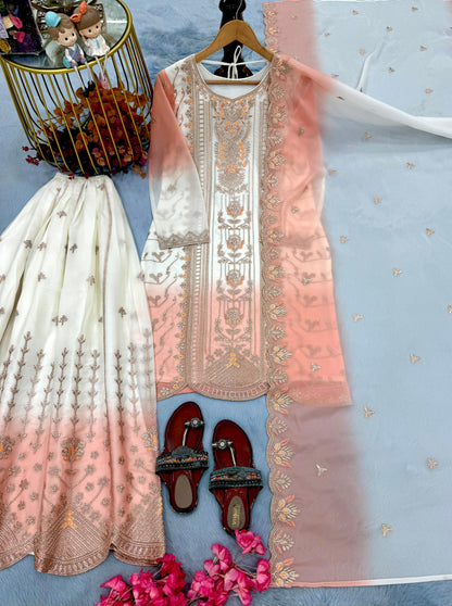 Đěsigner Party Wear Look Pur Heavy Dual Tone Peding Star Georgette Top Plazzo & Dupatta Set