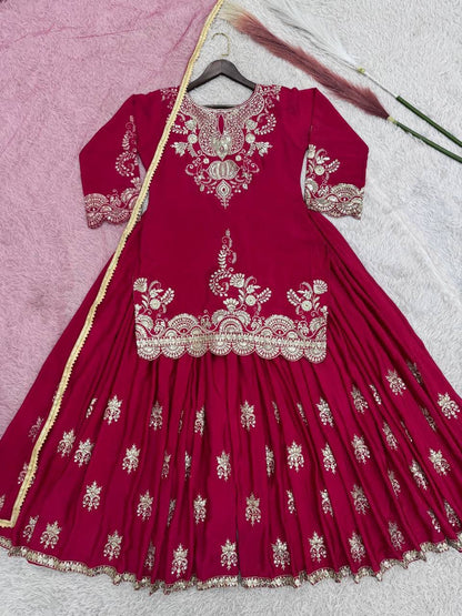 NEW READY TO WEAR COLLECTION 3 PIECE FANCY KURTI WITH BEAUTIFUL FLAIRED PLAZZO AND DUPATTA