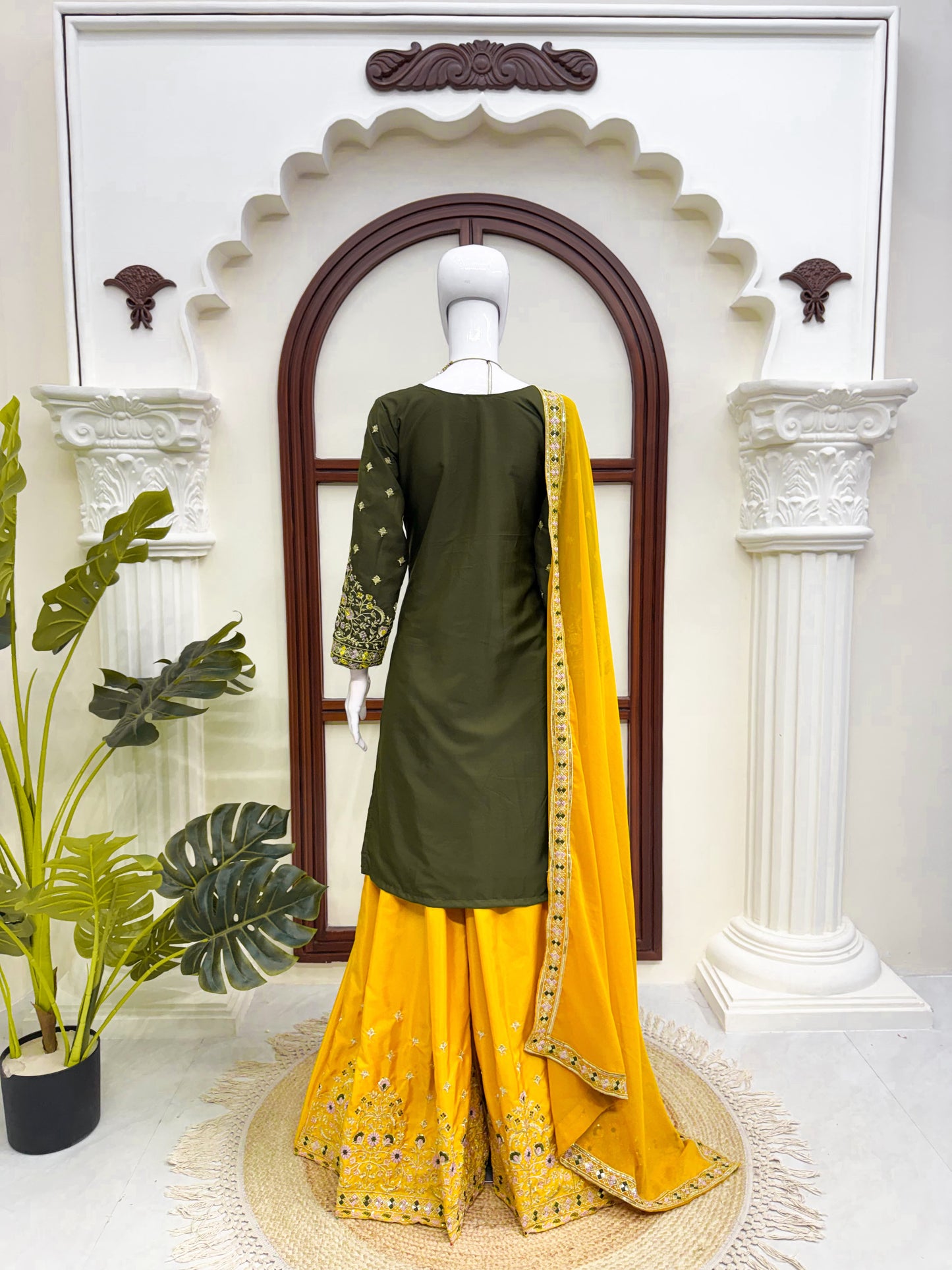 Designer Suit & Pent Set – Elegant Ethnic Wear ✨ 🎀 Crafted in Classy Tones with Premium Fabric & Detailing