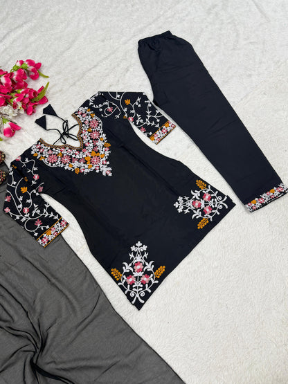 Đěsigner Party Wear Look Top With Farshi Salwar