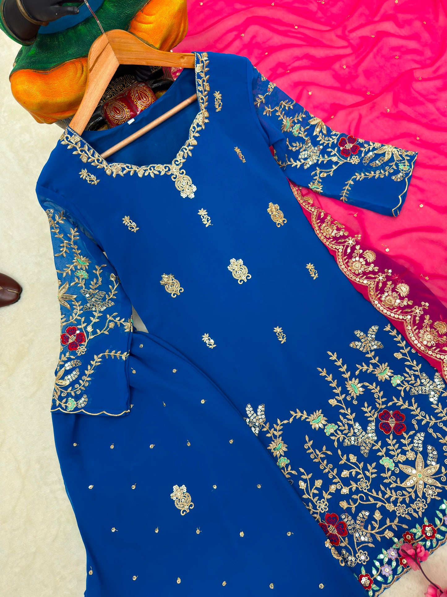ENHANCE THE BEAUTY OF YOUR WARDROBE WITH THIS NEWLY LAUNCHED KURTI & PLAZZO SET