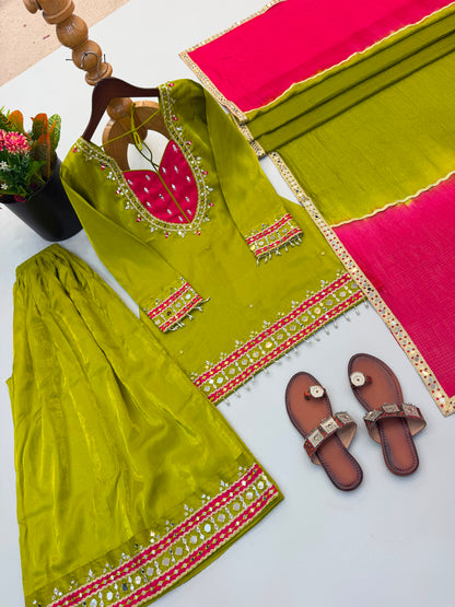 Women’s Ethnic Wear