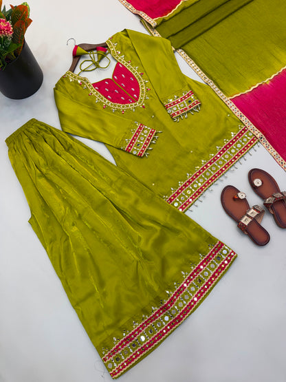 Women’s Ethnic Wear