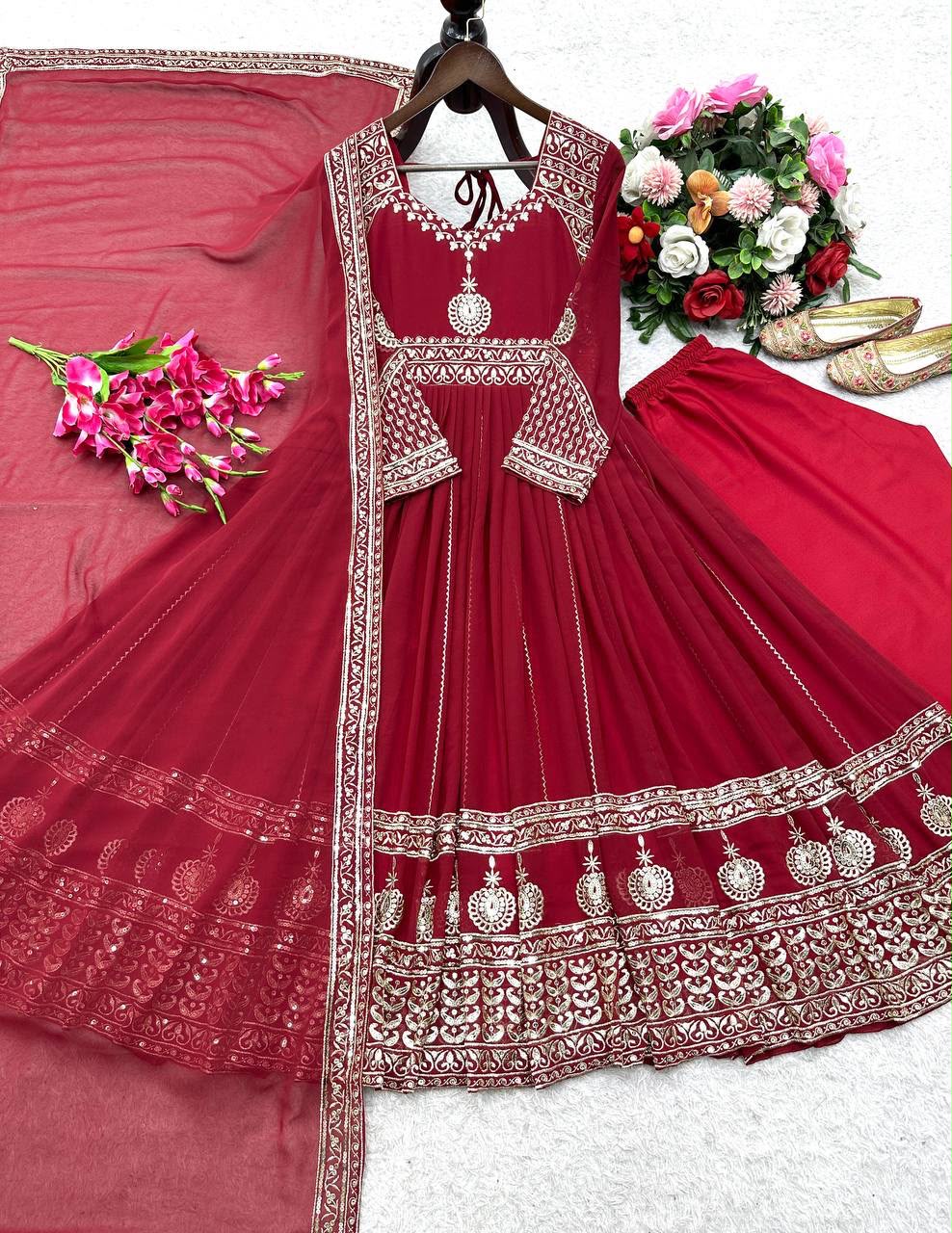 Đěsigner Party Wear Look Heavy Fox Georgette Gwon Pent & Dupatta Set