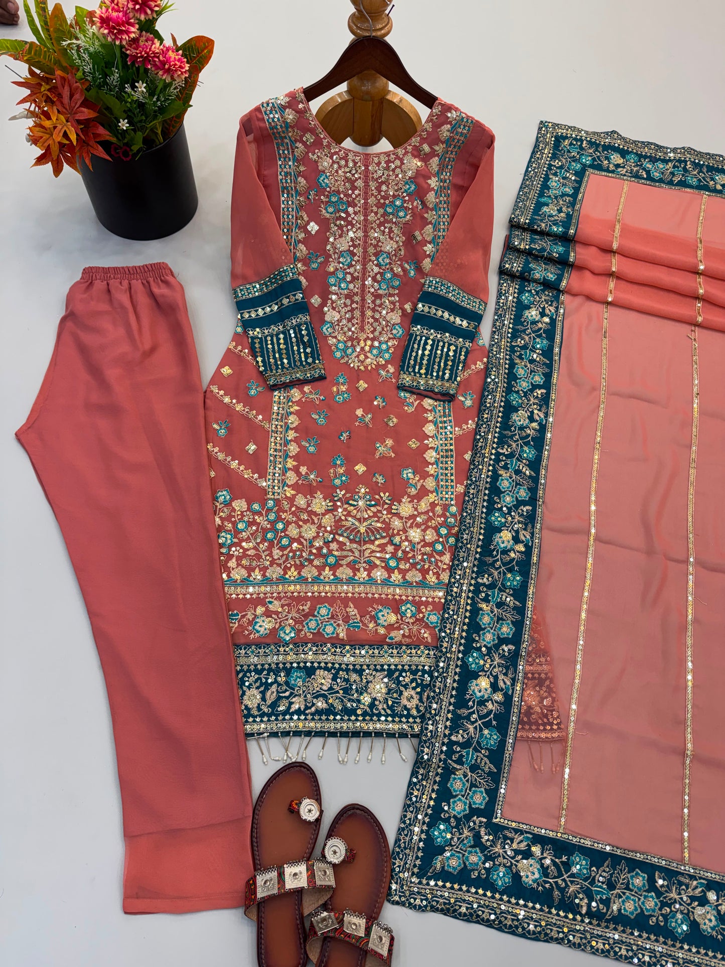 Women’s Ethnic Wear