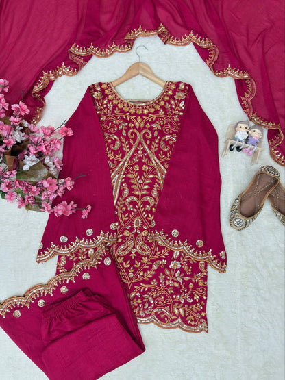 ENHANCE THE BEAUTY OF YOUR WARDROBE WITH THIS NEWLY LAUNCHED KURTI & PLAZZO SET