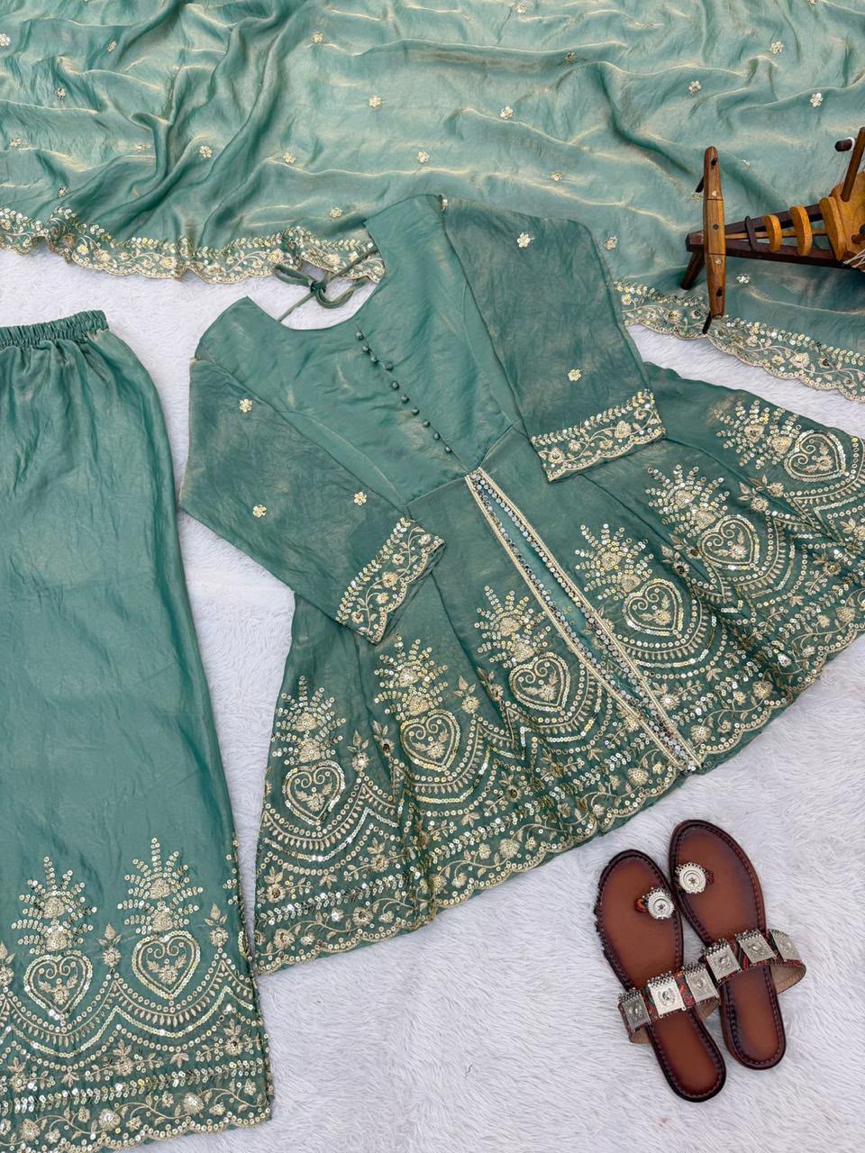 Women’s Ethnic Wear