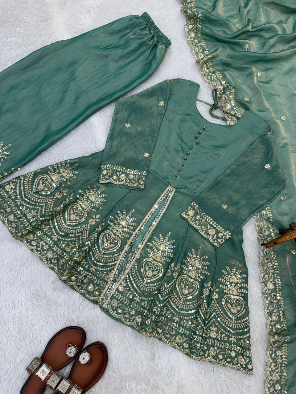 Women’s Ethnic Wear