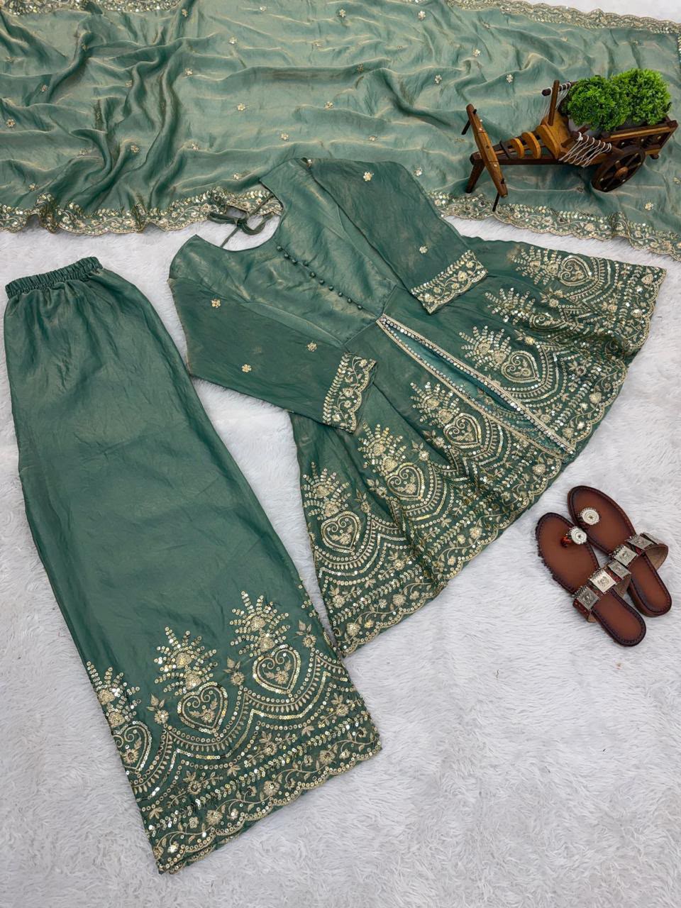 Women’s Ethnic Wear