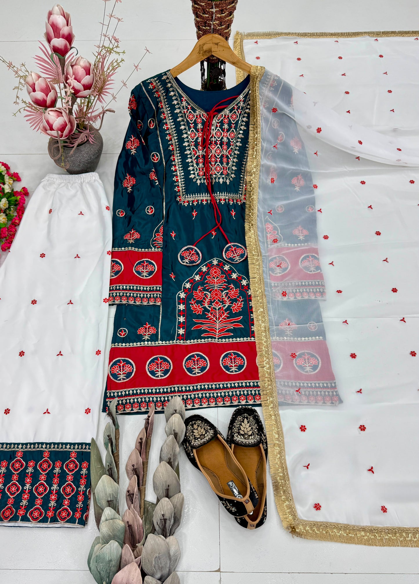 NEW DESIGNER  HEAVY EMBROIDERY SEQUENCE WORK 3 PIS SUIT SET