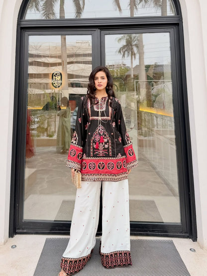 NEW DESIGNER  HEAVY EMBROIDERY SEQUENCE WORK 3 PIS SUIT SET