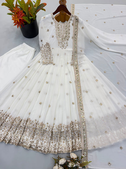 Women’s Ethnic Wear