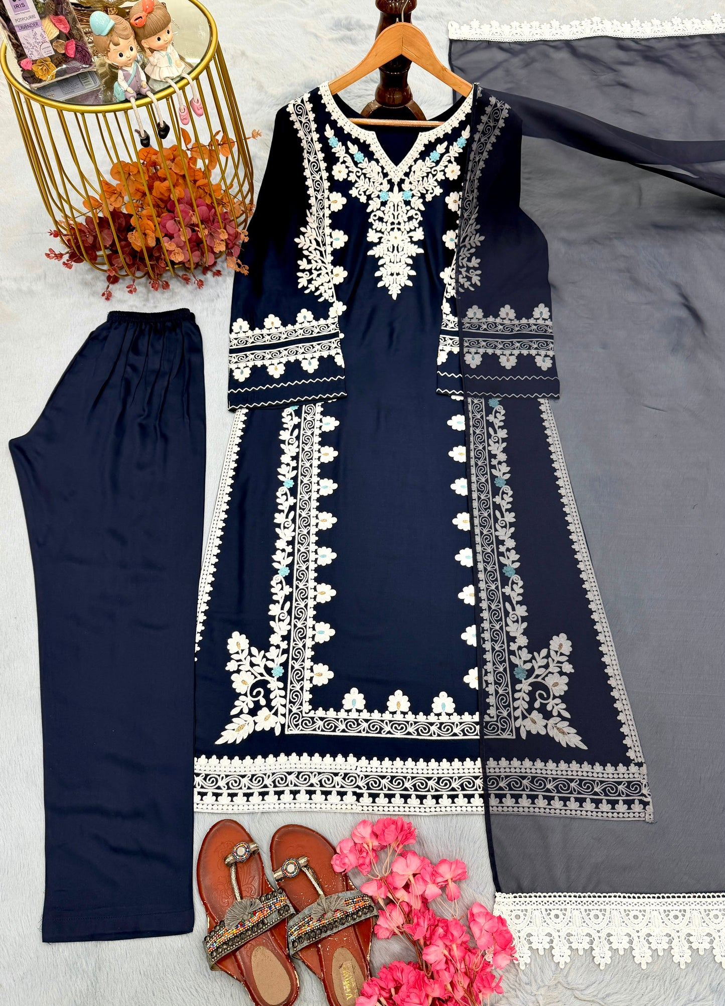 Đěsigner Party Wear Look Pur Satin Rayon Over Size Long Kaftan & Bottom With Dupatta set
