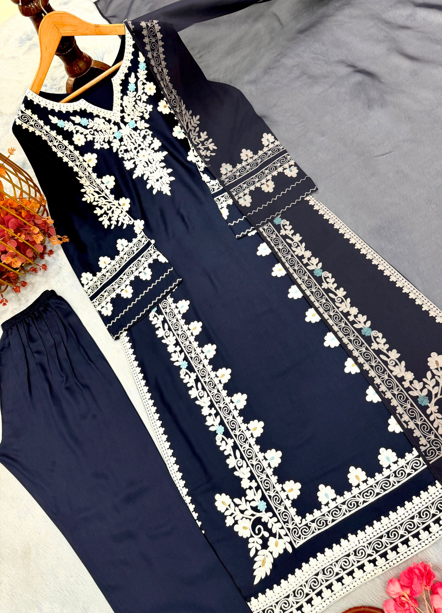 Đěsigner Party Wear Look Pur Satin Rayon Over Size Long Kaftan & Bottom With Dupatta set