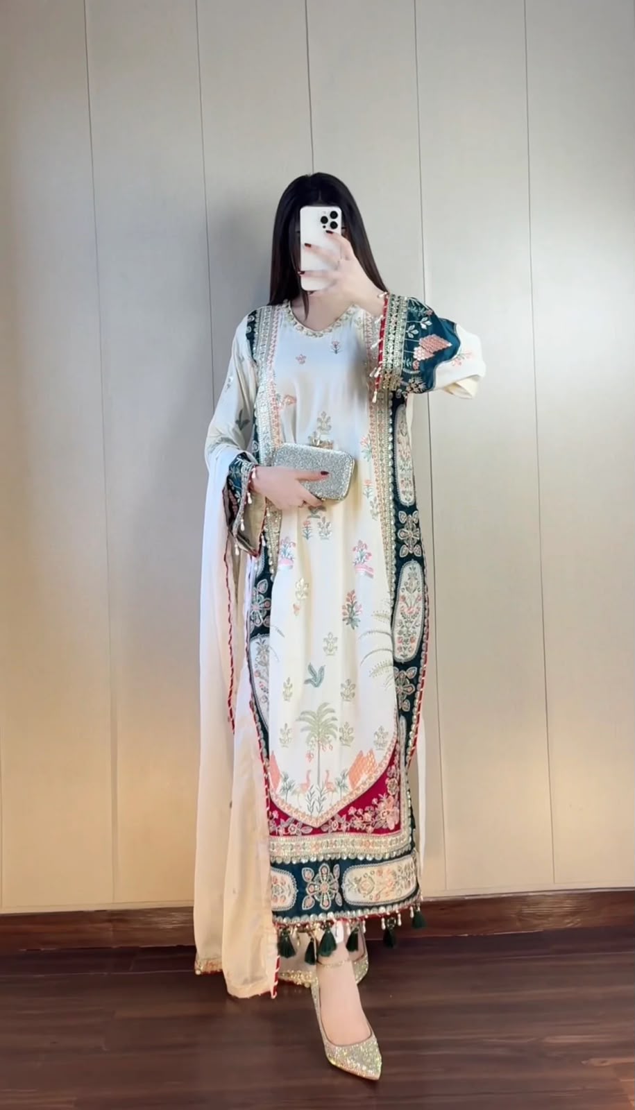 THIS FESTIVAL SEASON WEAR OUR BEAUTIFUL KAFTAAN WITH PANT AND DUPATTA WITH SEQUENCE EMBROIDERED AND APPLIQUE WORKED