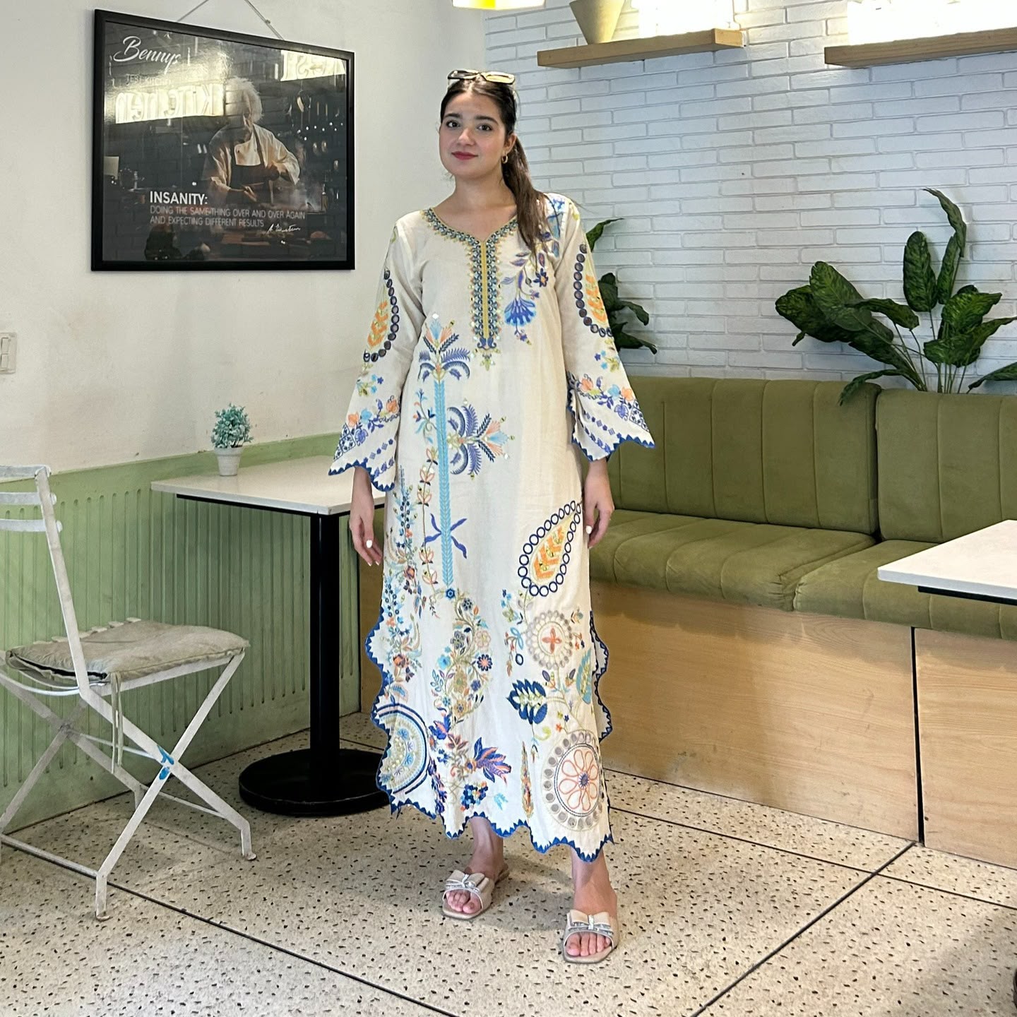 THIS FESTIVAL SEASON WEAR OUR BEAUTIFUL PAKISTANI KURTI WITH REAL MIRROR  EMBROIDERED WORK PANT WITH DUPATTA