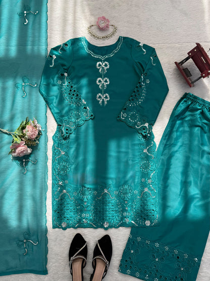 Designer Palzoo Set – Elegant Ethnic Wear ✨ 🎀 Crafted in Classy Tones with Premium Fabric & Detailin