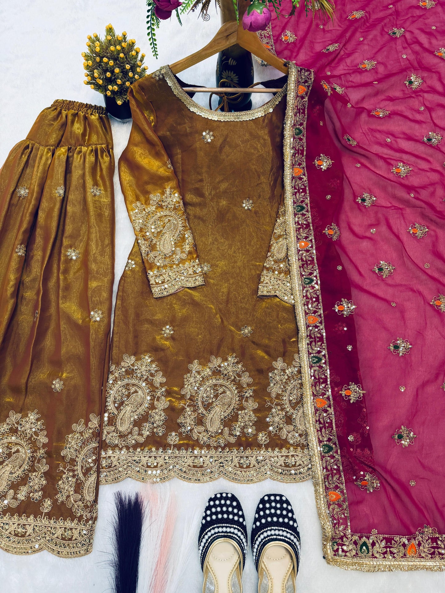 Đěsigner Party Wear Look top with farshi salwar