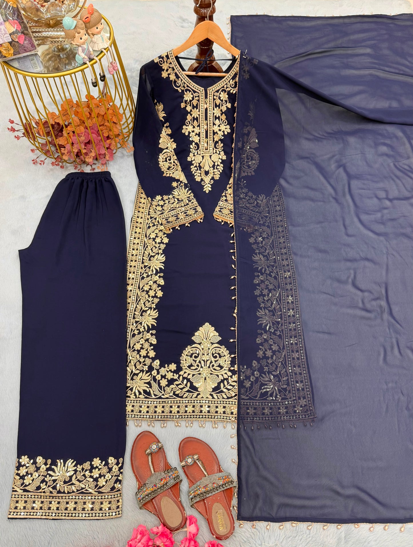 Đěsigner Party Wear Look Pur Heavy Faux Georgette Top Plazzo & Dupatta Set👗