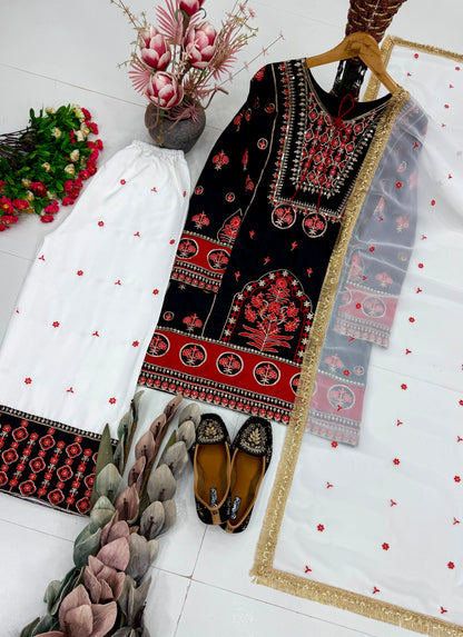 NEW DESIGNER  HEAVY EMBROIDERY SEQUENCE WORK 3 PIS SUIT SET