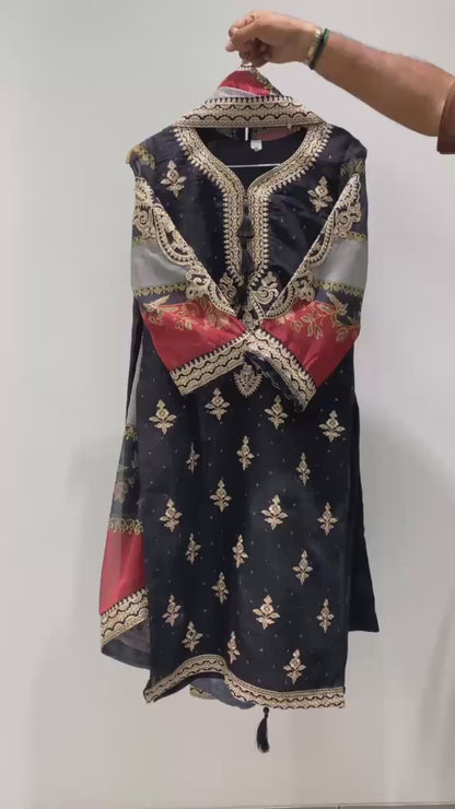 ✨ THIS FESTIVAL SEASON WEAR OUR BEAUTIFUL PAKISTANI SUIT TOP WITH EMBROIDERED WORKED,PANT AND DUPATTA ✨